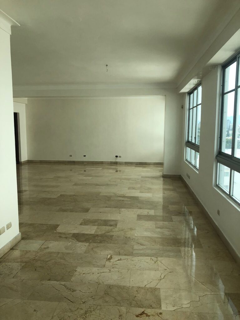 Pent-house Exclusivo en Urbanización Real